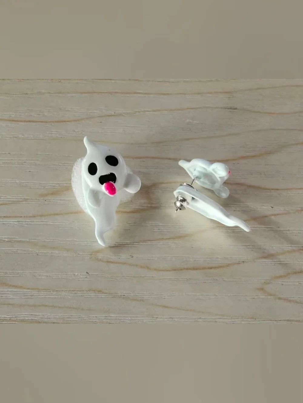 $8 Each Or Bundle 5/$20 Glow-In-The-Dark Tounge Out White Ghost Stud Earring